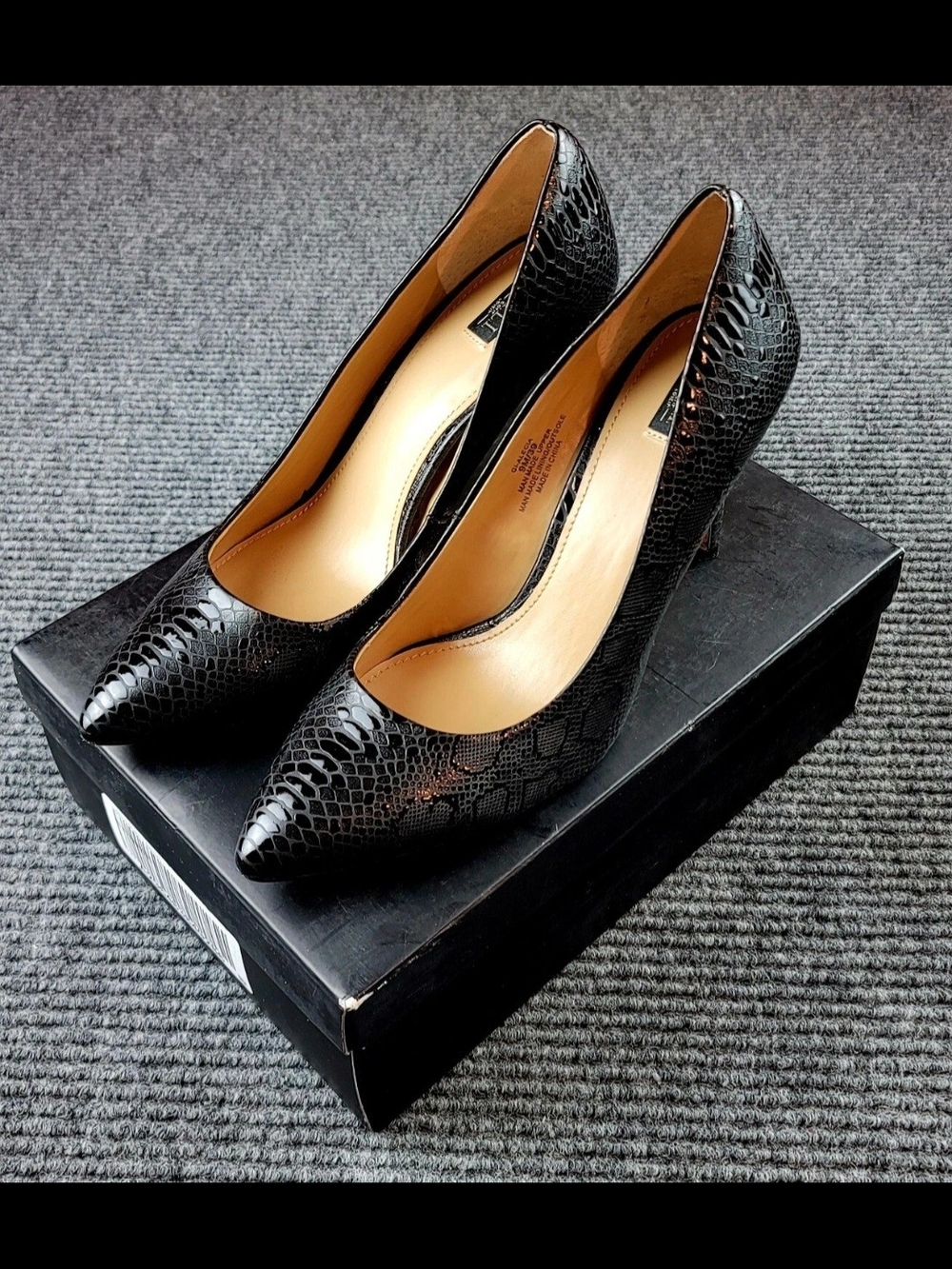 G.I.L.I. Black Croc-Embossed Pointed Toe Pumps